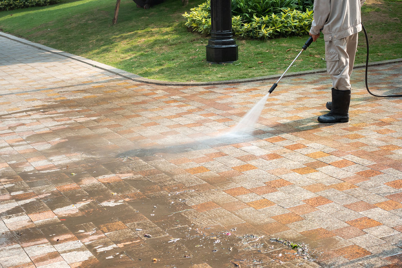 outdoor floor cleaning with a pressure water jet on street
